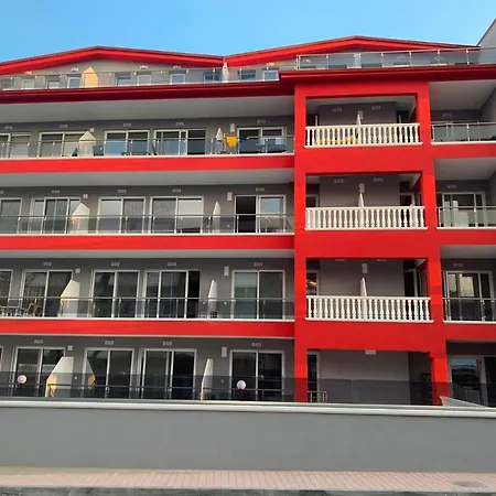 Red Luxury Aqua Aparthotel 3*