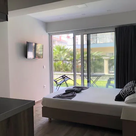 Red Luxury Aqua Paralia Katerinis